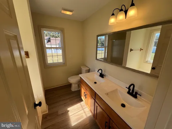 $414,900 | 33016 Forest Knoll Drive, Laurel, DE 19956