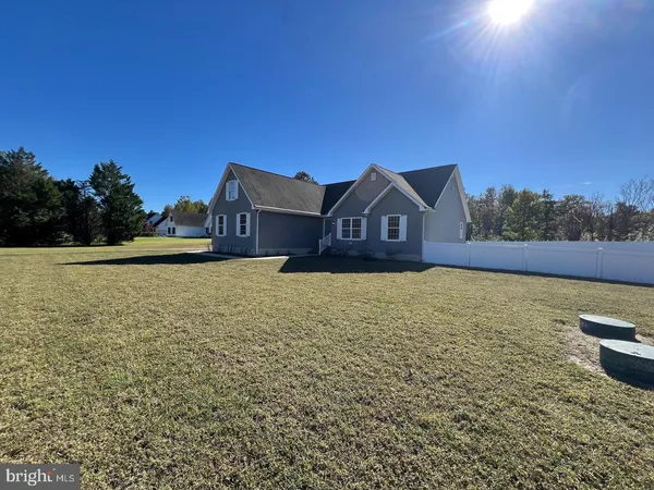 $414,900 | 33016 Forest Knoll Drive, Laurel, DE 19956