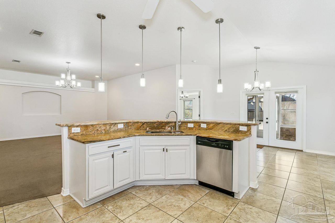 5903 Dun Barton Court Pace, FL 32571 - Photo 12 of 46