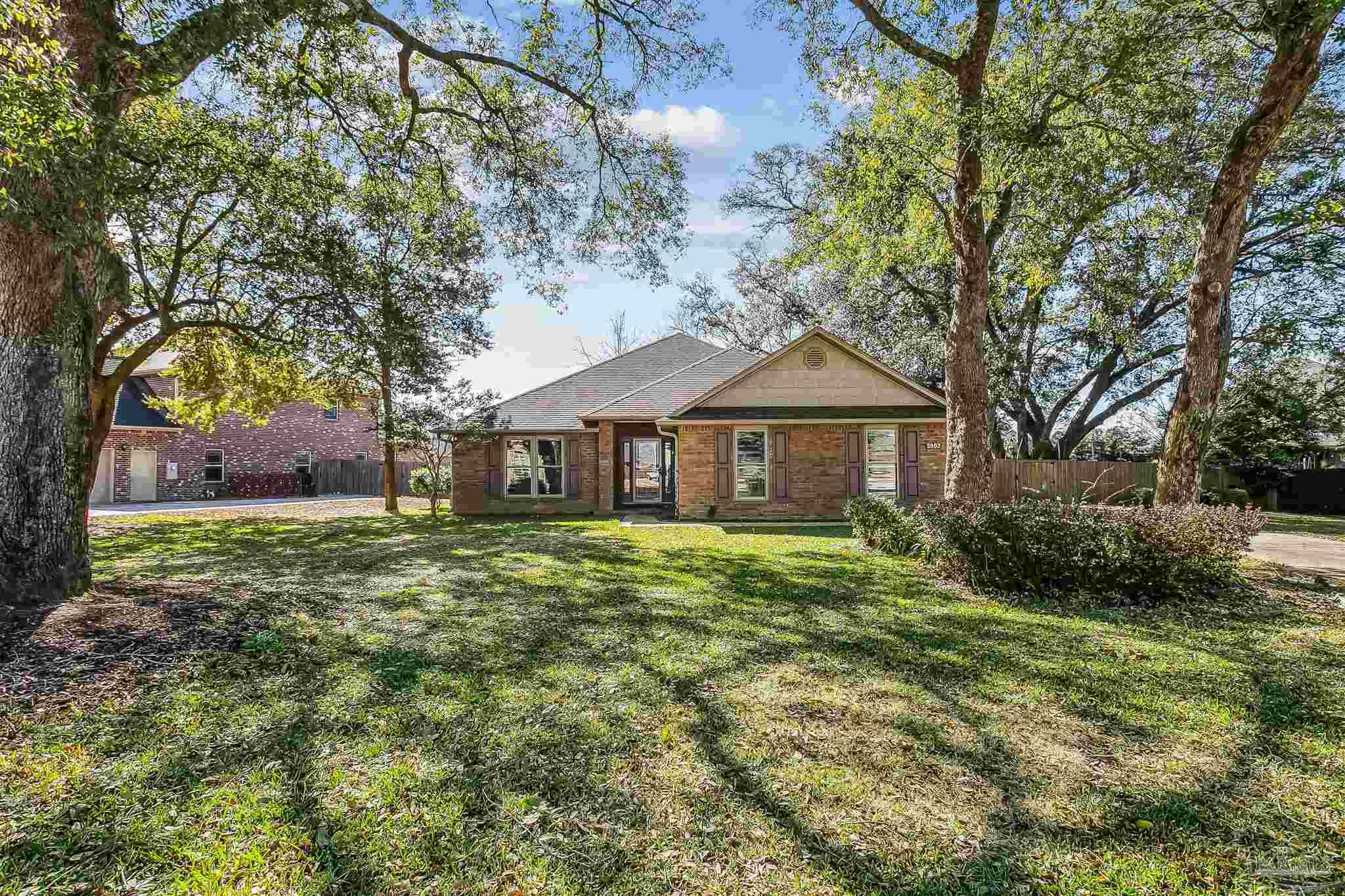 5903 Dun Barton Court Pace, FL 32571 - Photo 3 of 46