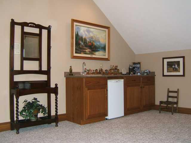 1626 Cherry Tree Road Avon, IN 46123 - Photo 8 of 12 Gallery Image 8