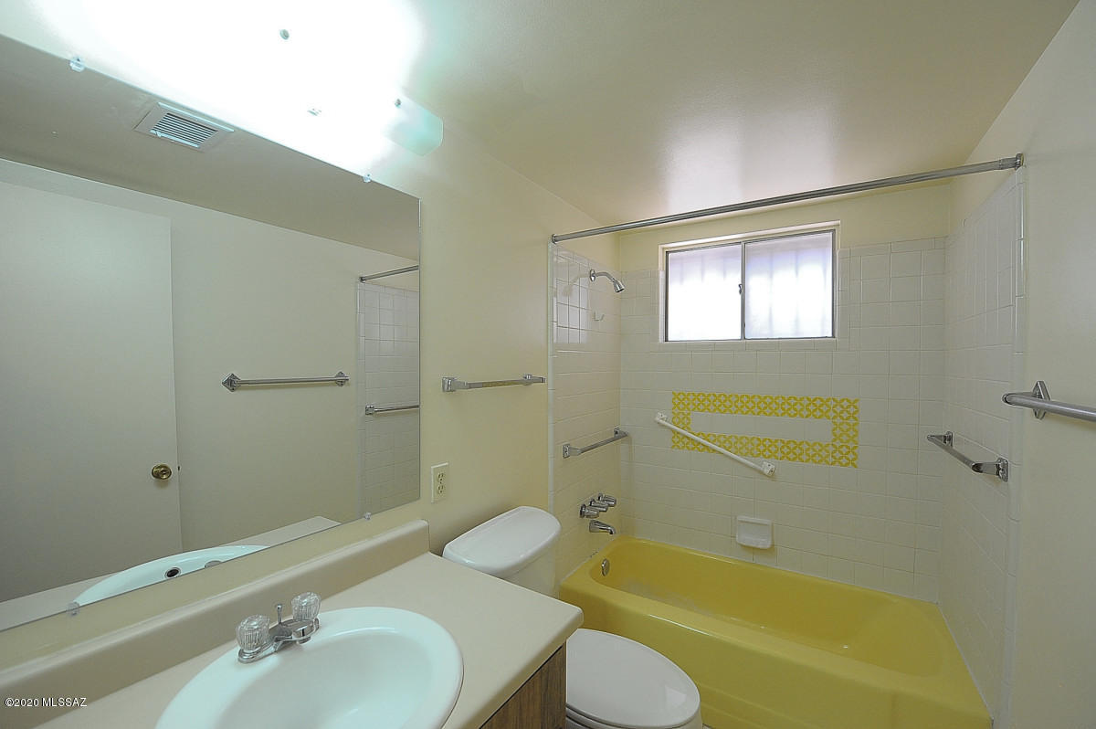 5901 North Oracle Road Tucson, AZ 85704 - Photo 9 of 17