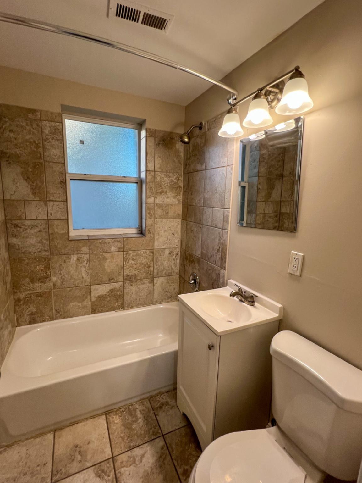 5501 Foote Street Northeast Washington, DC 20019 - Photo 5 of 22 unit 3 bathroom