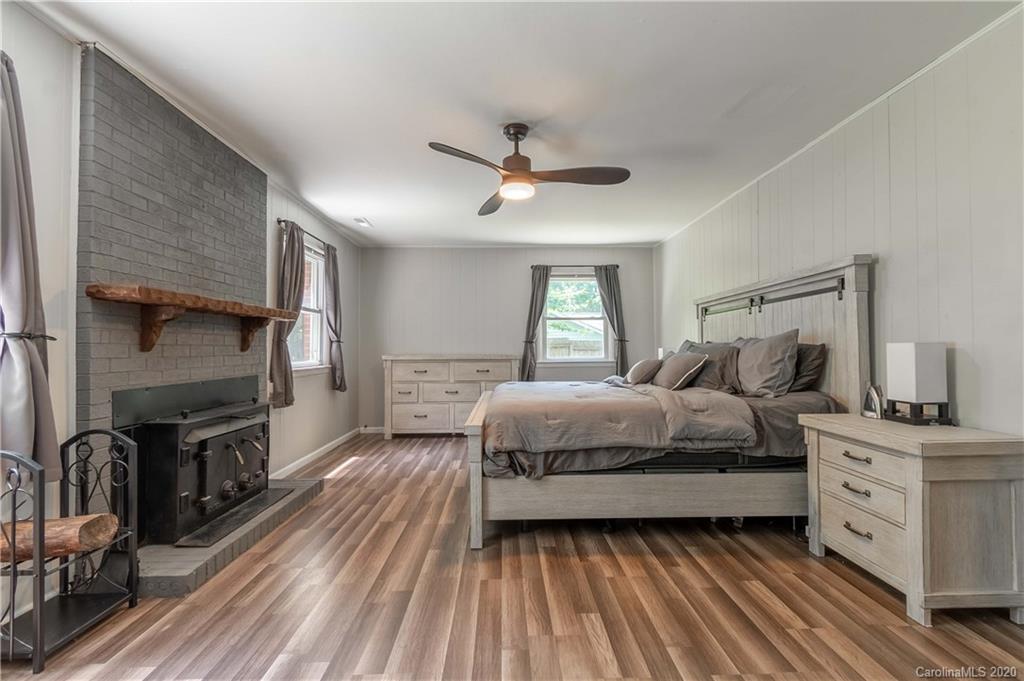 9232 Thayer Road Charlotte, NC 28214 - Photo 15 of 36 Gallery Image 15