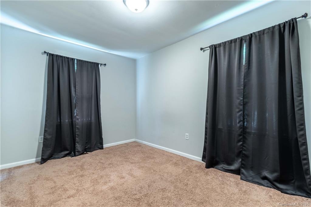 9232 Thayer Road Charlotte, NC 28214 - Photo 19 of 36 Gallery Image 19