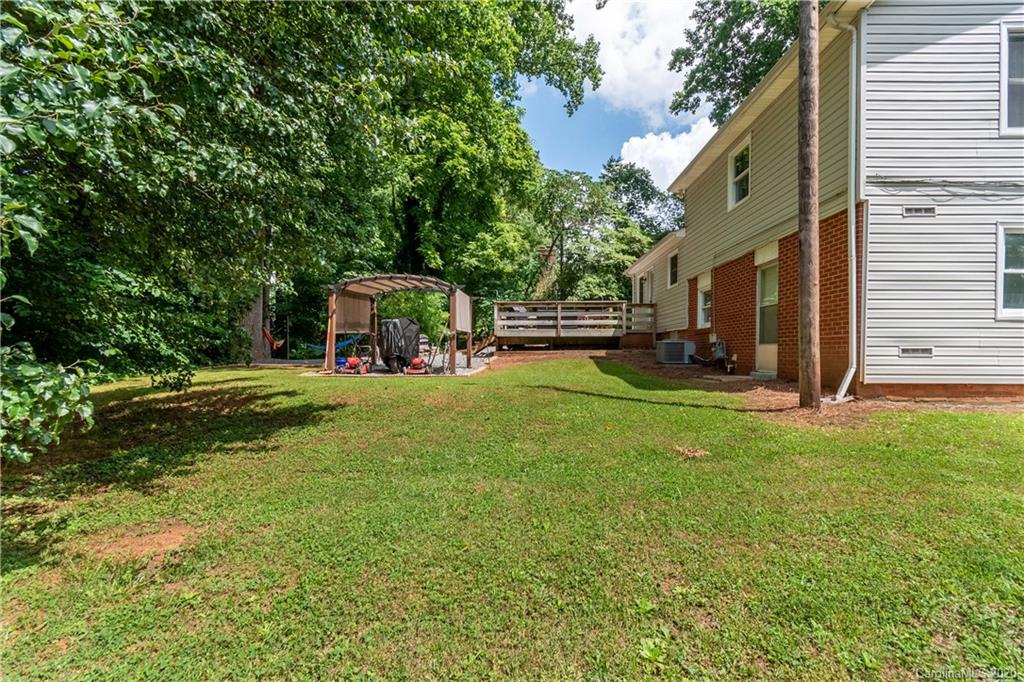 9232 Thayer Road Charlotte, NC 28214 - Photo 34 of 36 Gallery Image 34