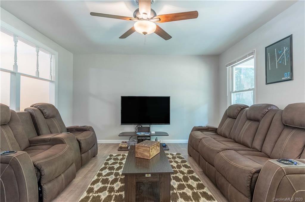 9232 Thayer Road Charlotte, NC 28214 - Photo 5 of 36 Gallery Image 5