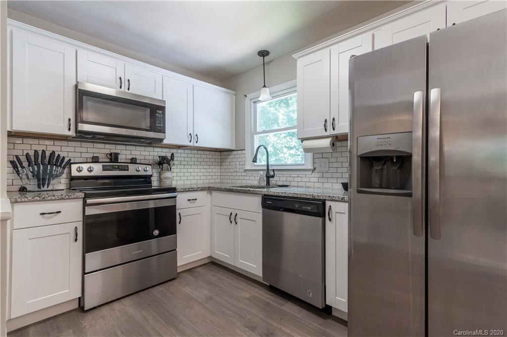 9232 Thayer Road Charlotte, NC 28214 - Photo 7 of 36 Gallery Image 7