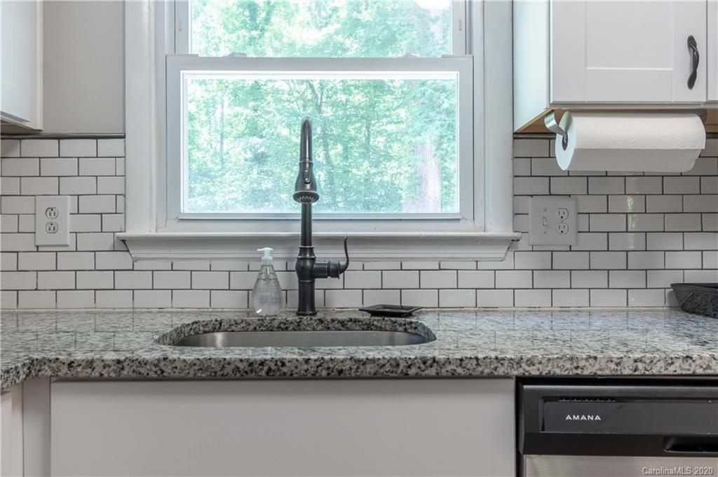 9232 Thayer Road Charlotte, NC 28214 - Photo 8 of 36 Gallery Image 8