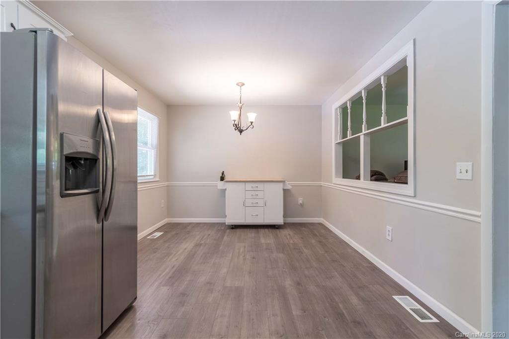 9232 Thayer Road Charlotte, NC 28214 - Photo 9 of 36 Gallery Image 9