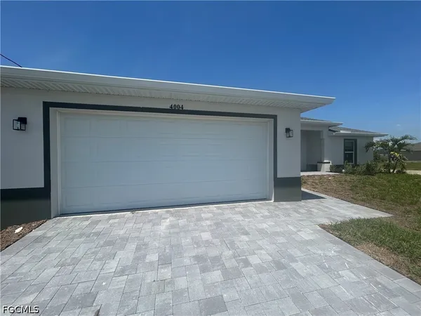 $2,000 | 4004 Northeast 17th Avenue, Cape Coral, FL 33909