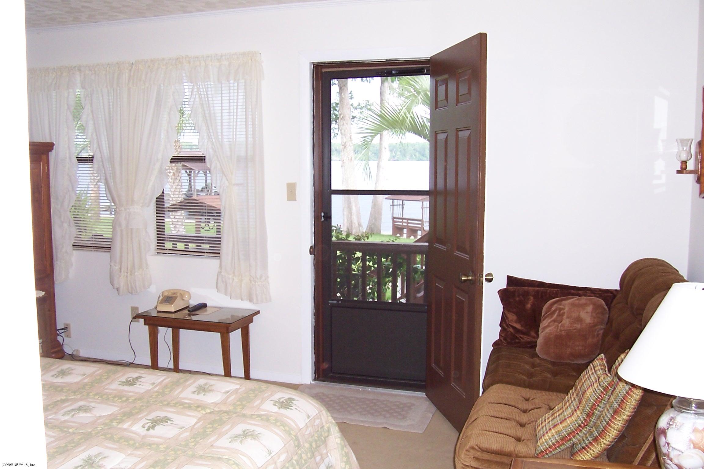 120 Riverside Drive Satsuma, FL 32189 - Photo 23 of 31 Guest suite