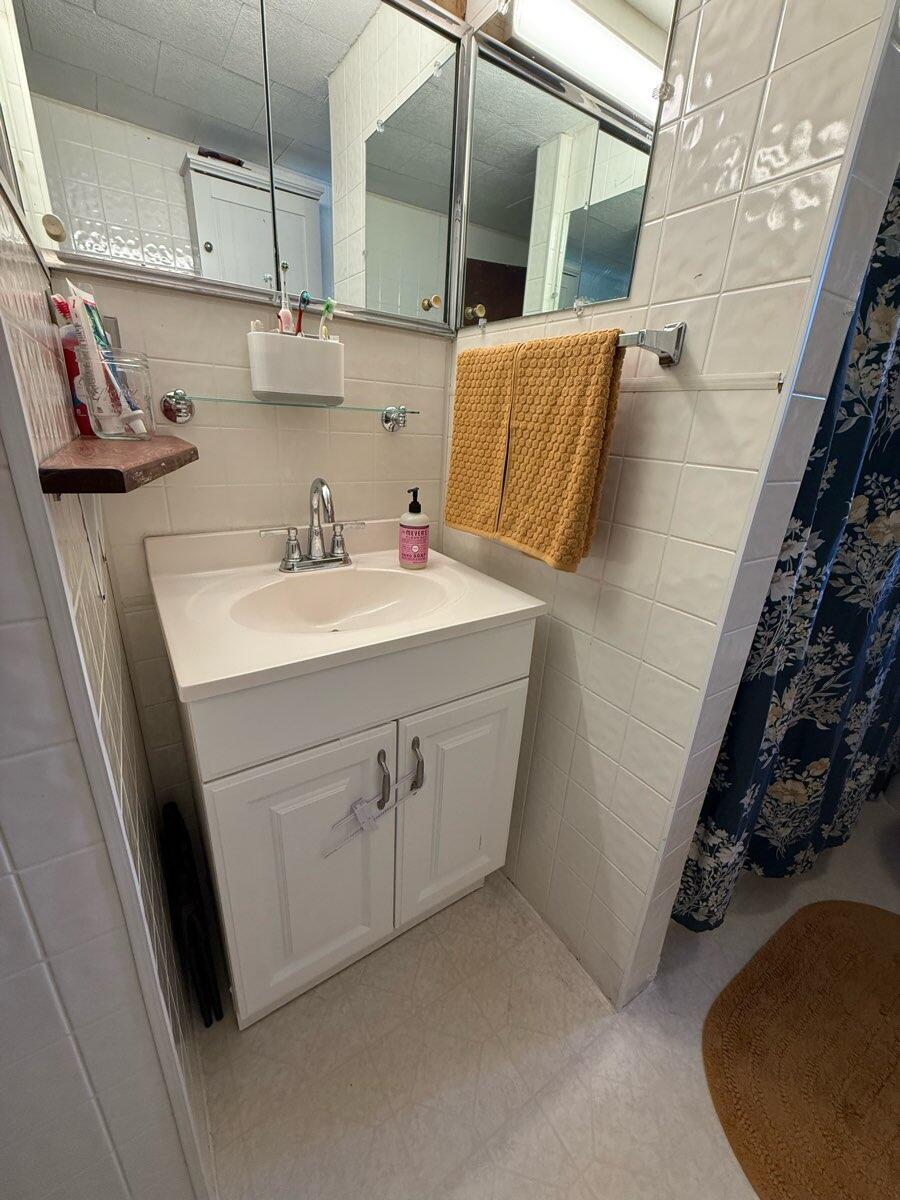 557 Shunpike Road Keeseville, NY 12944 - Photo 29 of 67 Bathroom