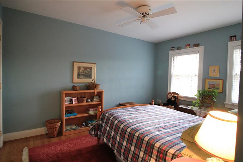 444 Sulgrave Road Pittsburgh, PA 15211 - Photo 13 of 25