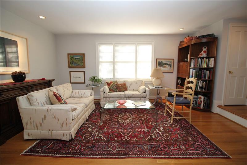444 Sulgrave Road Pittsburgh, PA 15211 - Photo 7 of 25
