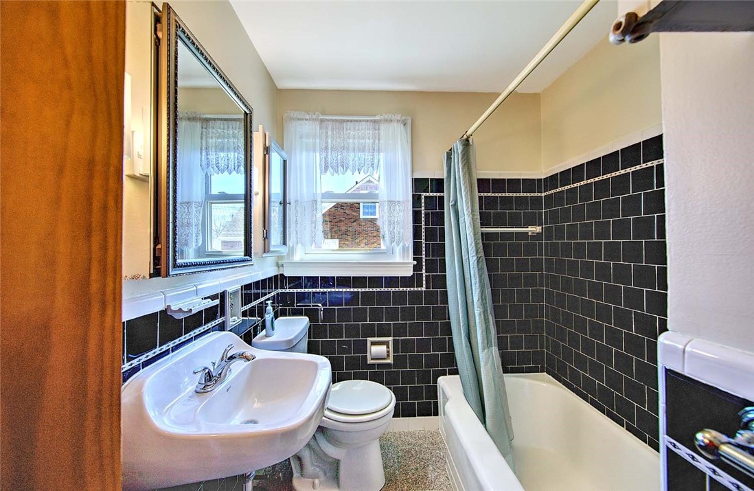 419 George Waterman Road Johnston, RI 02919 - Photo 17 of 31
