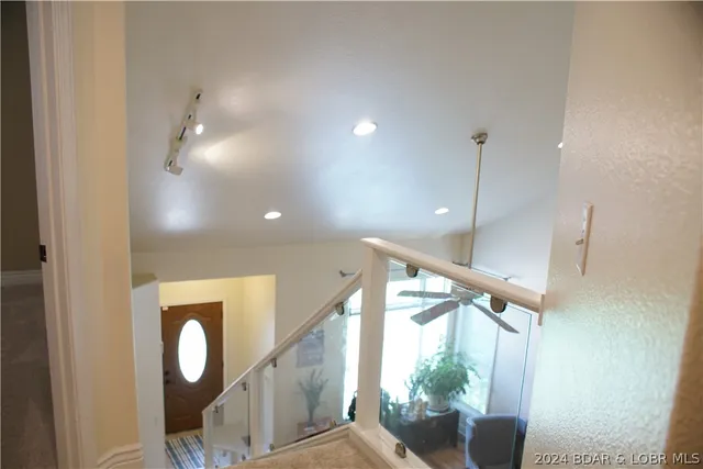 $450,000 | 10 Anemone Road, Four Seasons, MO 65049