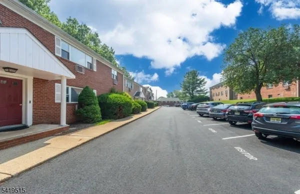 $2,100 | 2467 Highway 10, Unit 5A, Morris Plains, NJ 07950