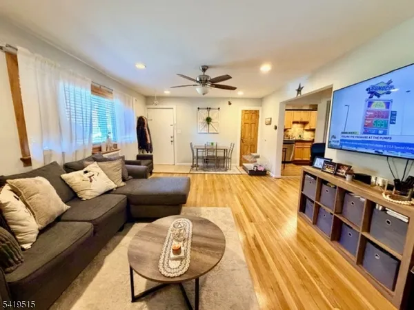 $2,100 | 2467 Highway 10, Unit 5A, Morris Plains, NJ 07950