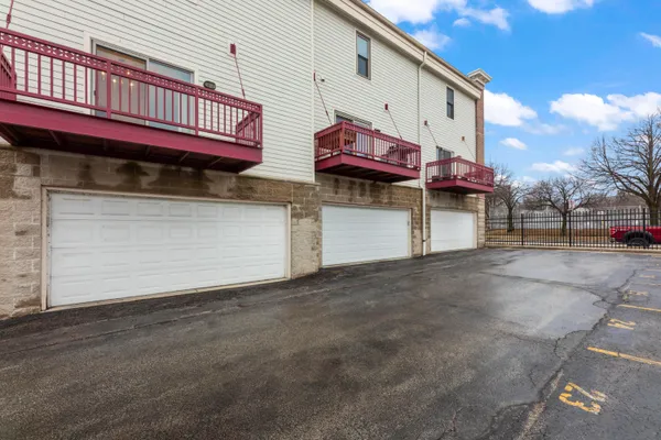 $499,900 | 208 East Reservoir Avenue, Milwaukee, WI 53212