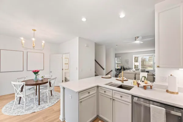 $499,900 | 208 East Reservoir Avenue, Milwaukee, WI 53212