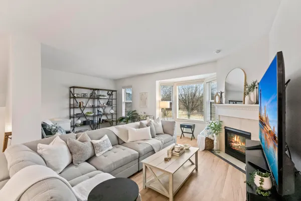 $499,900 | 208 East Reservoir Avenue, Milwaukee, WI 53212