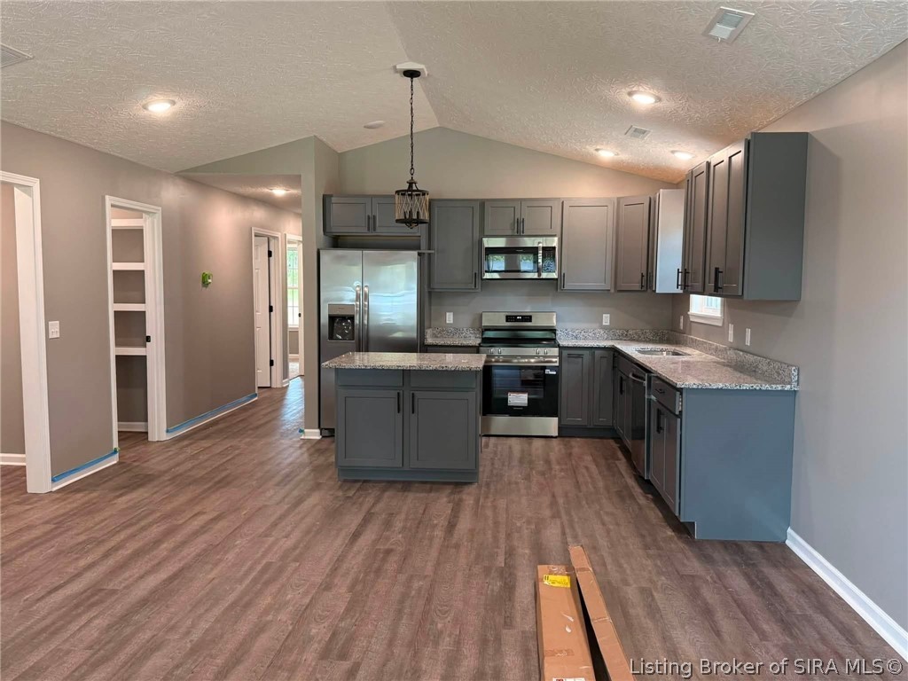 1160 South Riley Drive Scottsburg, IN 47170 - Photo 4 of 18 Gallery Image 4