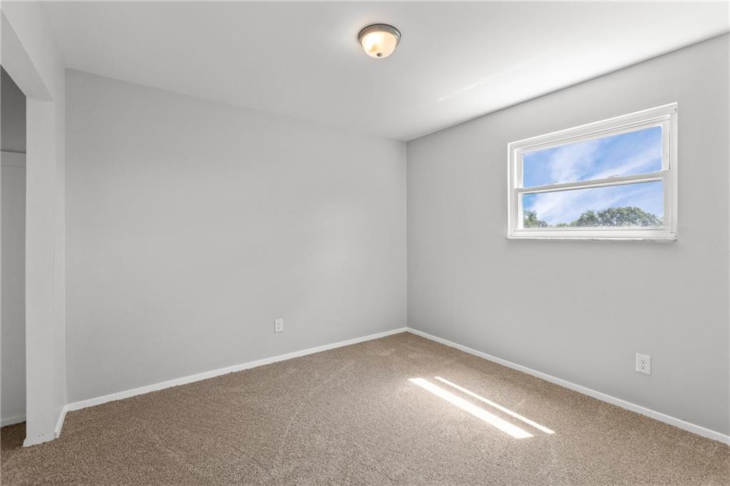 92 Euclid Avenue McKees Rocks, PA 15136 - Photo 25 of 34 Gallery Image 25