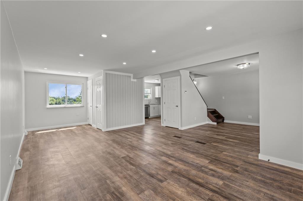 92 Euclid Avenue McKees Rocks, PA 15136 - Photo 8 of 34 Gallery Image 8