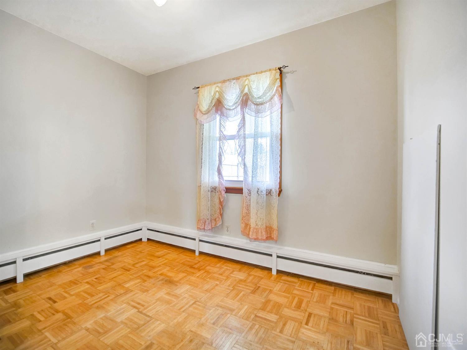 21 Crescent Road Edison, NJ 08817 - Photo 12 of 38