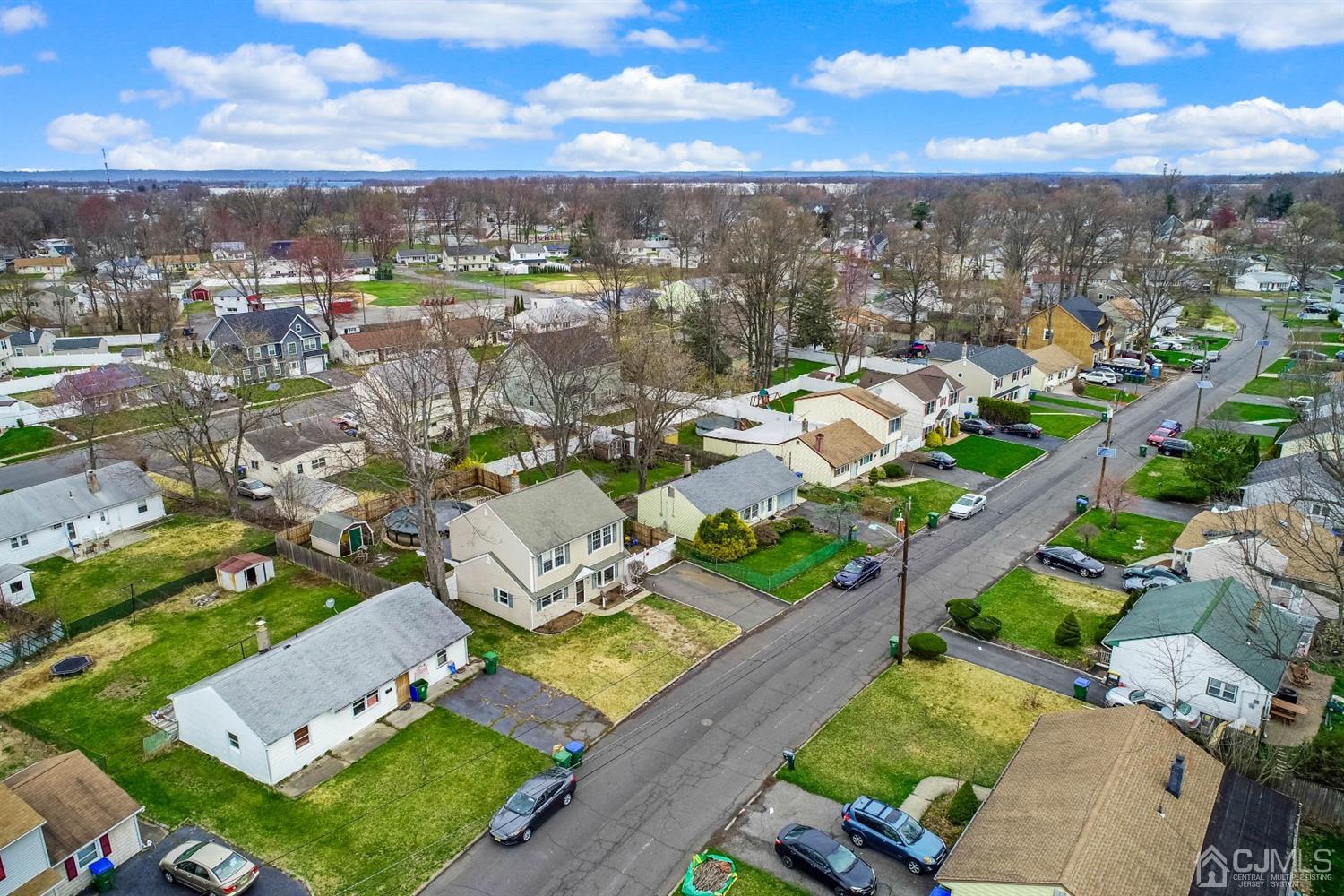 21 Crescent Road Edison, NJ 08817 - Photo 31 of 38 an aerial view of multiple house