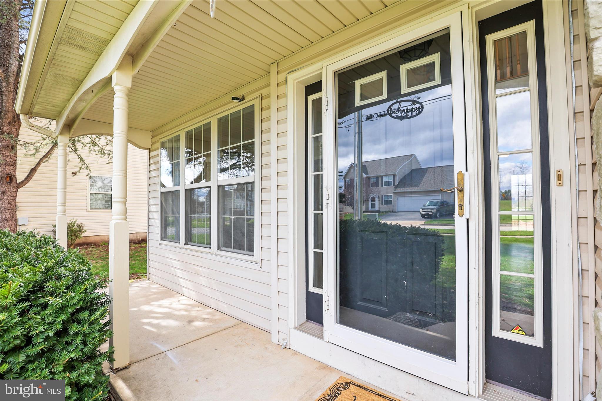 3296 Raintree Road York, PA 17404 - Photo 3 of 35 Gallery Image 3