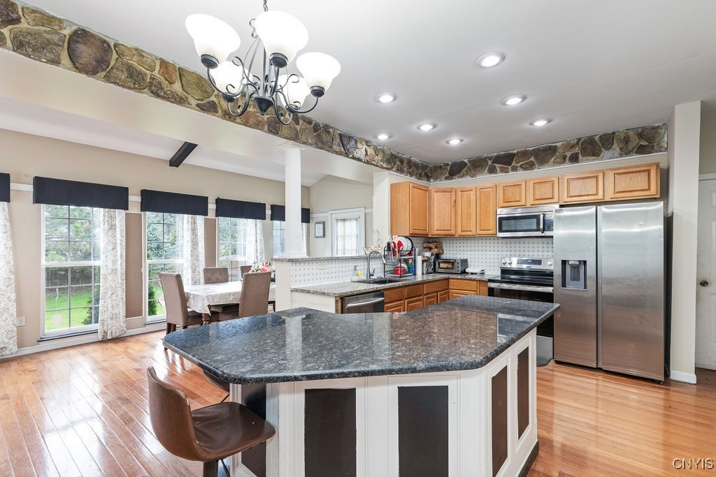 8249 Dampier Circle Clay, NY 13090 - Photo 11 of 45