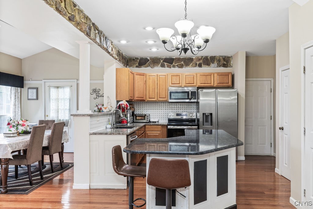 8249 Dampier Circle Clay, NY 13090 - Photo 14 of 45