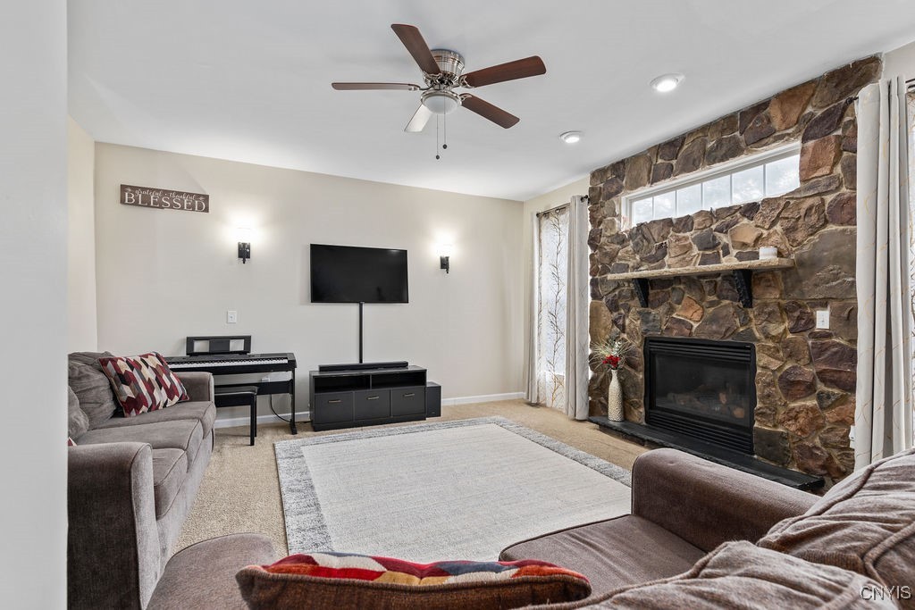 8249 Dampier Circle Clay, NY 13090 - Photo 19 of 45