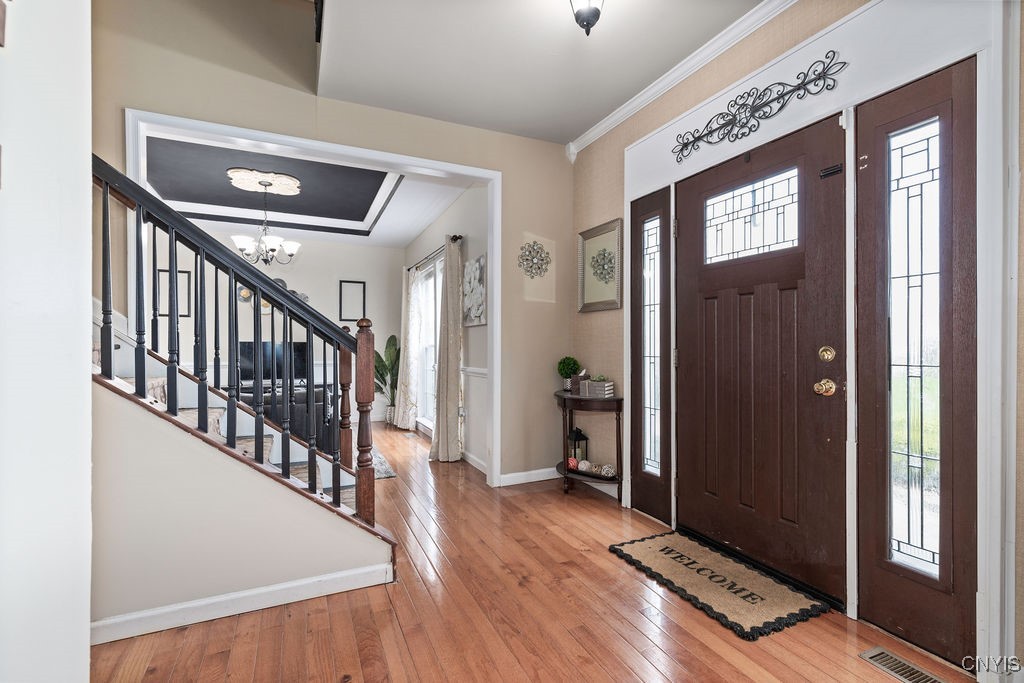 8249 Dampier Circle Clay, NY 13090 - Photo 5 of 45