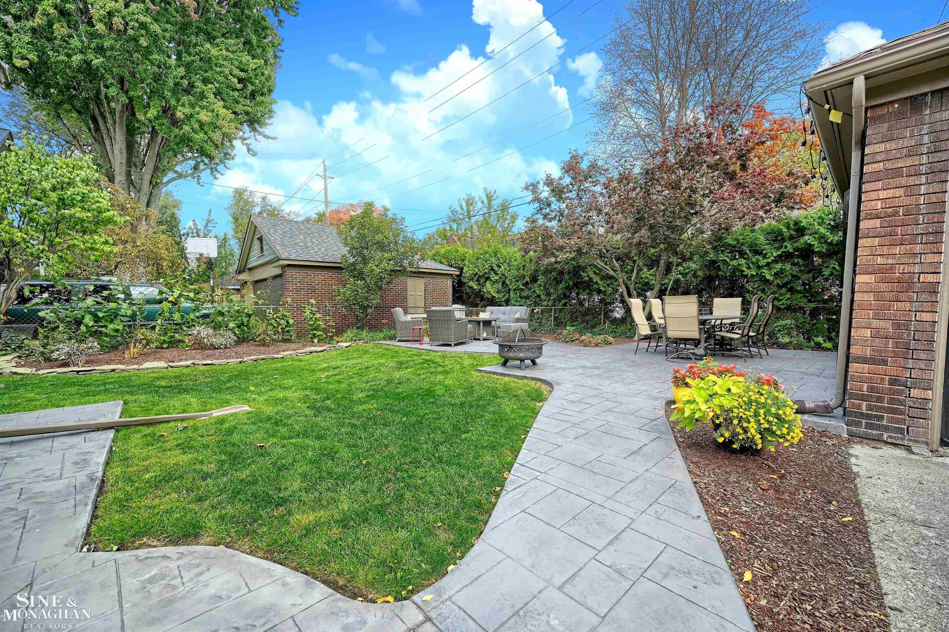 866 Barrington Road Grosse Pointe Park, MI 48230 - Photo 34 of 46