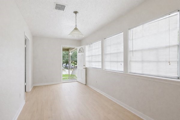 1655 Hawthorne Street Houston, TX 77006 - Photo 31 of 39 a view of an empty room with a window