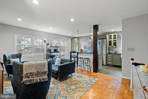 $349,000 | 1649 Fitzgerald Lane, Alexandria, VA 22302