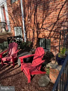 $349,000 | 1649 Fitzgerald Lane, Alexandria, VA 22302