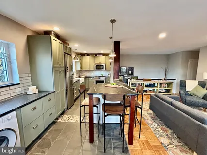 $349,000 | 1649 Fitzgerald Lane, Alexandria, VA 22302