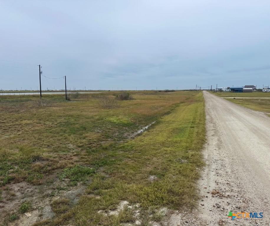 379 Ladyfish Road Palacios, TX 77465 - Photo 3 of 4