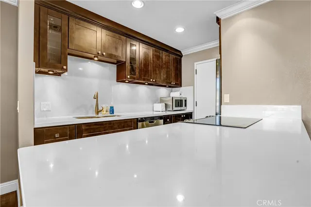 $615,000 | 100 South Doheny Drive, Unit 315, Los Angeles, CA 90048