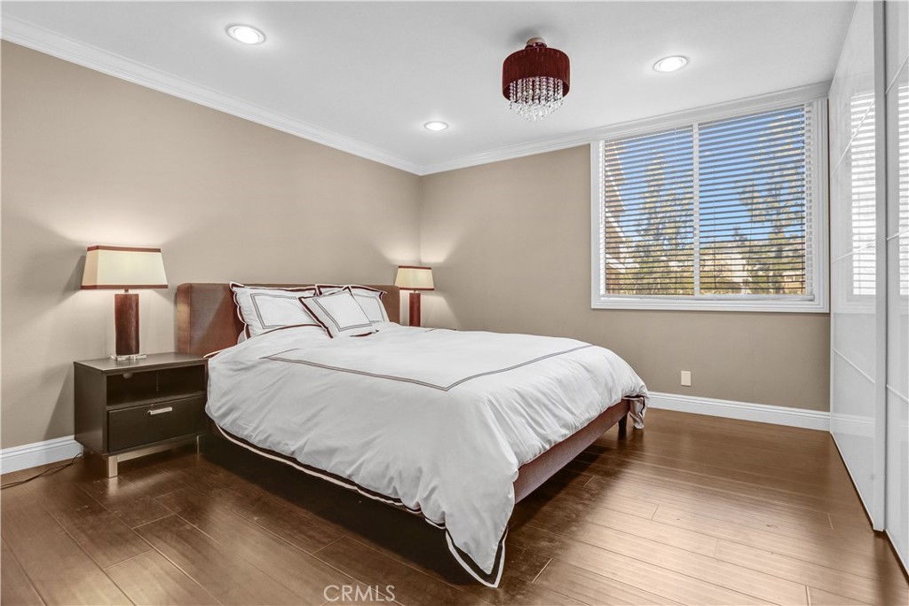 100 South Doheny Drive, Unit 315 Los Angeles, CA 90048 - Photo 8 of 15