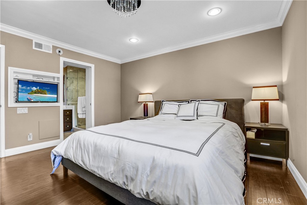 100 South Doheny Drive, Unit 315 Los Angeles, CA 90048 - Photo 9 of 15