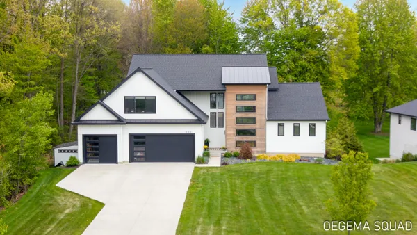 $1,100,000 | 5391 Eagle Pass Drive, Hudsonville, MI 49426