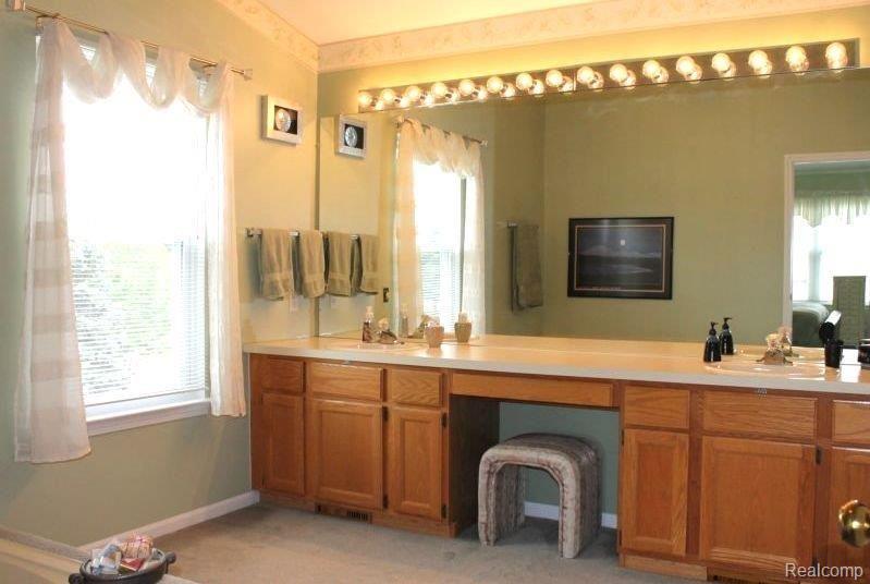 46596 Waddington Road Canton, MI 48187 - Photo 13 of 20 Master Bathroom 2