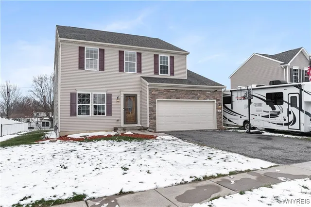 $420,000 | 14 Morris Crescent, West Seneca, NY 14224