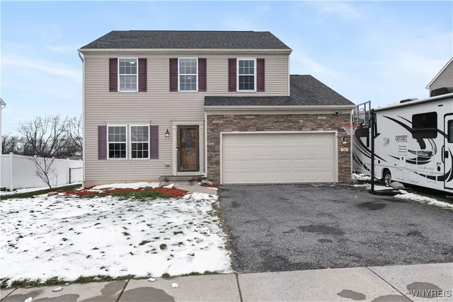 $420,000 | 14 Morris Crescent, West Seneca, NY 14224