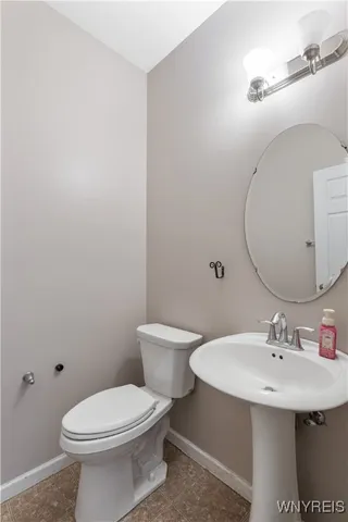 $429,900 | 14 Morris Crescent, West Seneca, NY 14224